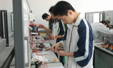 應用電子技術專業(yè)