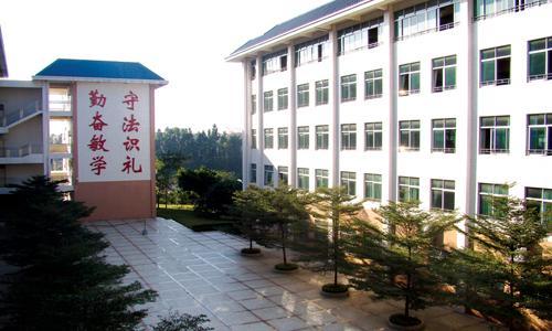 四川省江安縣職業技術學校
