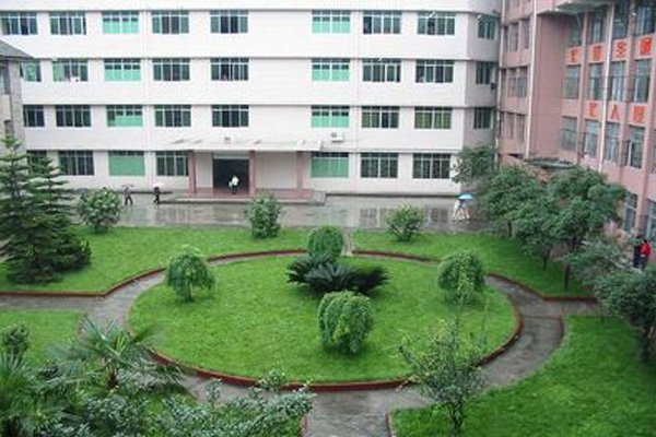 雅安職業學院